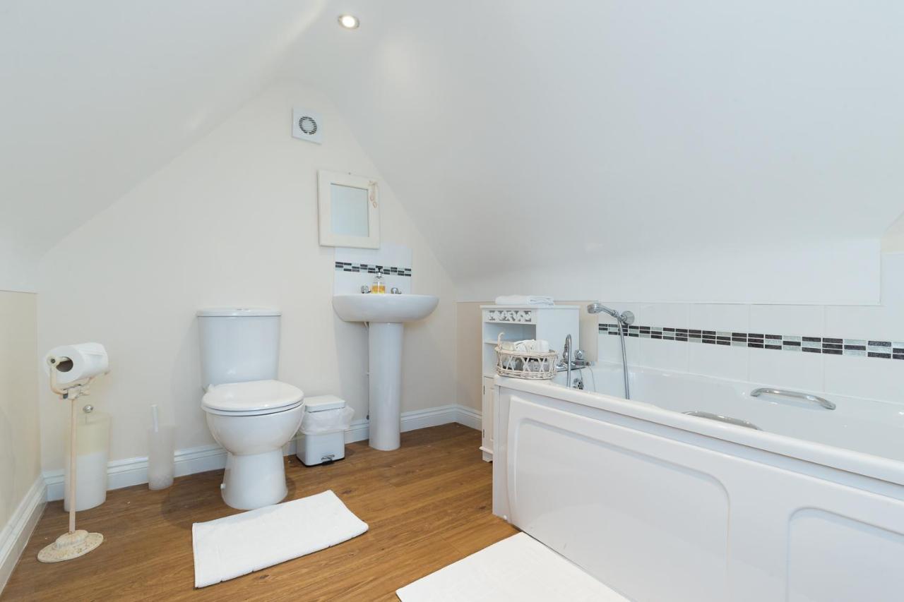 Whitethorn Bed And Breakfast Congleton Bagian luar foto